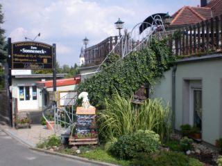 Eingang Landgasthof & Pension Zum Sonneneck